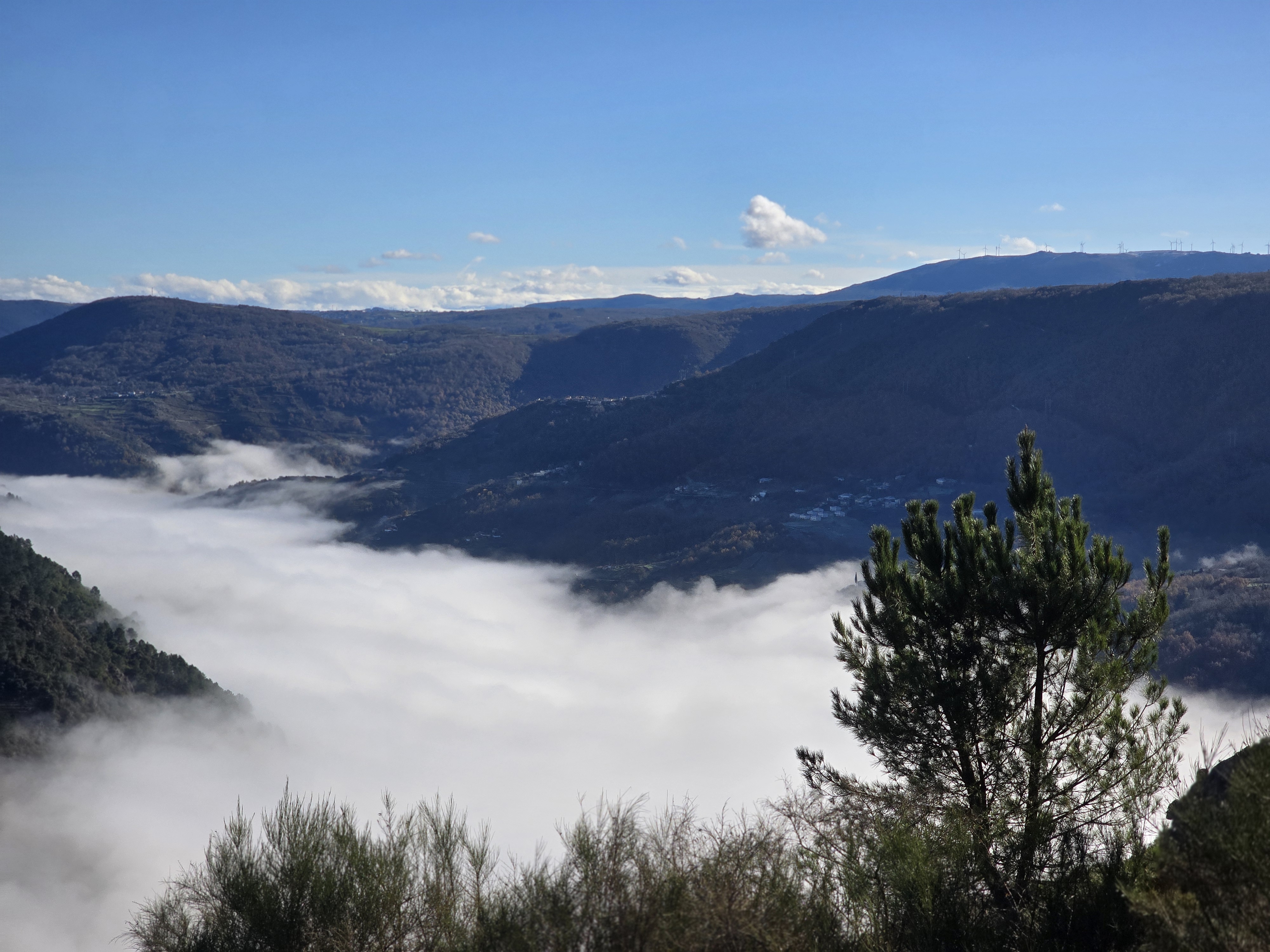 Sil River Canyon